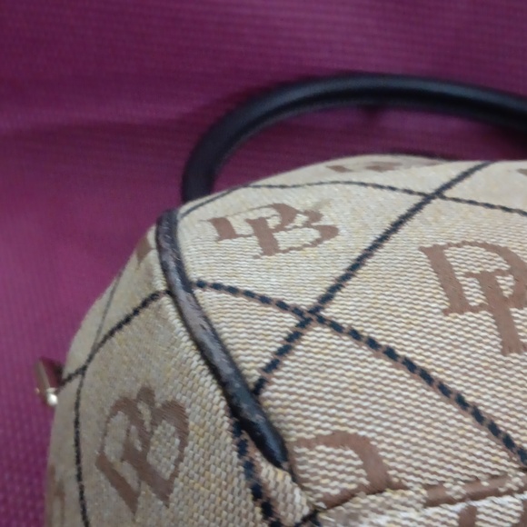 Dooney Bourke - Picture 7 of 15